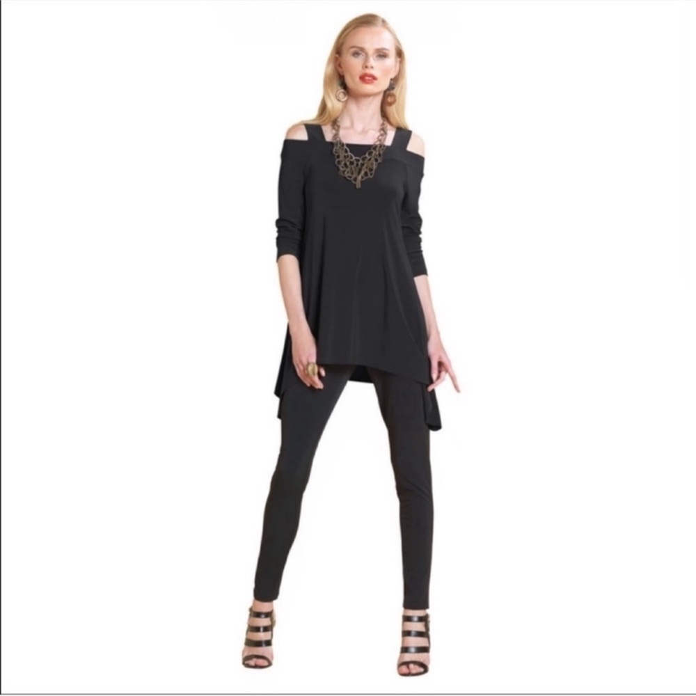 Clara Sunwoo Cold Shoulder Tunic Top Black Size Medium